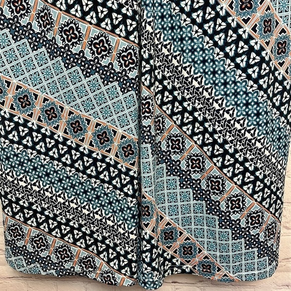 Swimsuits for all Crest Tie Front Underwire Swimdress - Picture 5 of 14